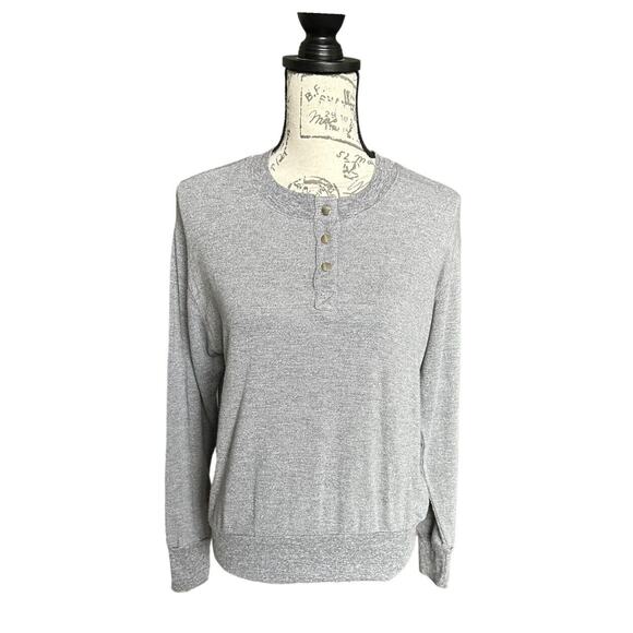 Monrow + Soul Cycle Rainbow Embroidered Crewneck Lightweight Gray Shirt Small - Picture 2 of 9